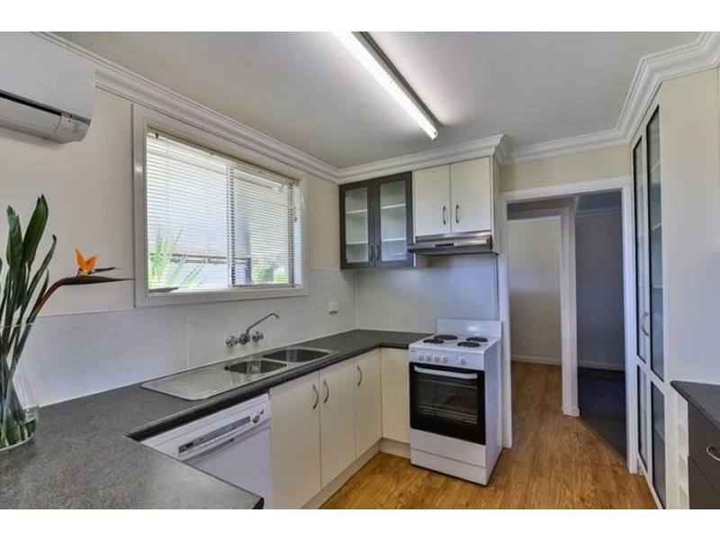 17 Carolann Street, Glenvale QLD 4350