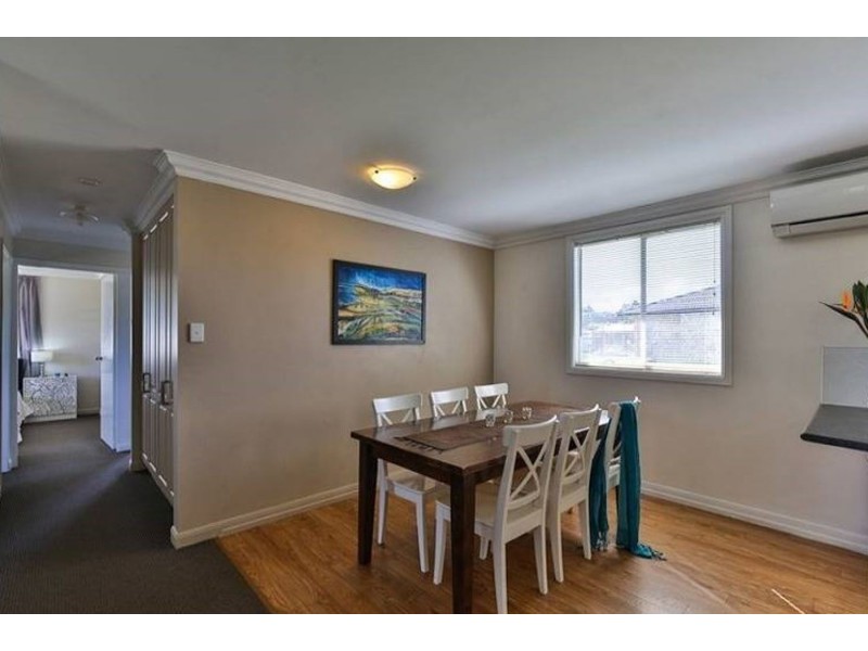 17 Carolann Street, Glenvale QLD 4350