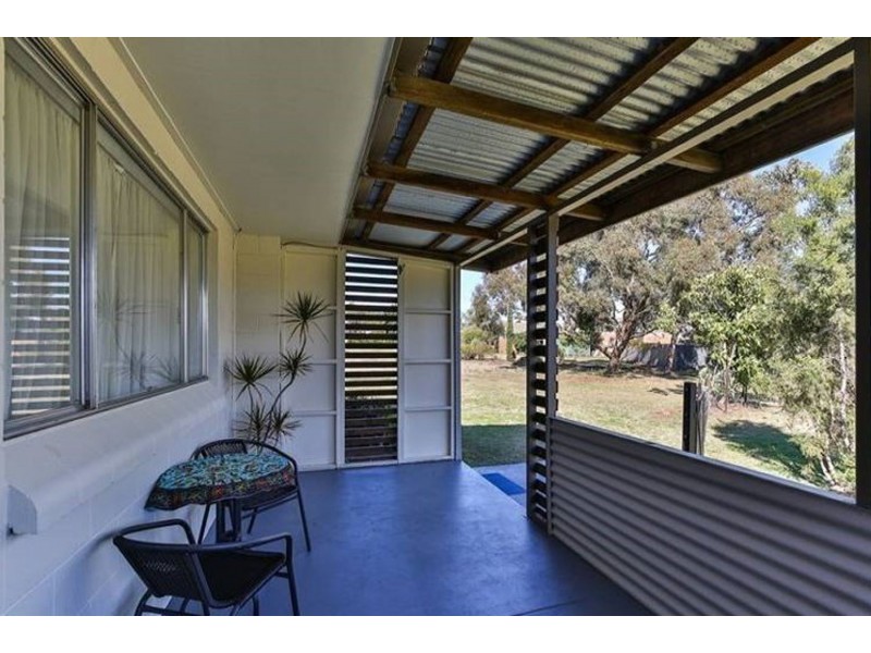 17 Carolann Street, Glenvale QLD 4350