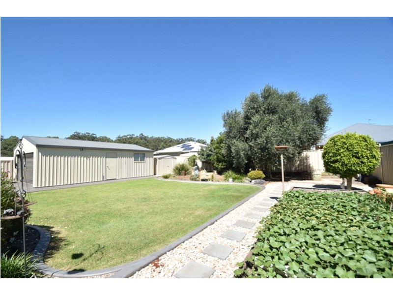 35 Polzin Road, Highfields QLD 4352