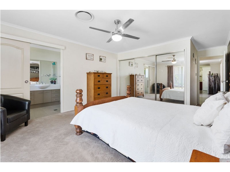 10 Marlowe Court, Westbrook QLD 4350