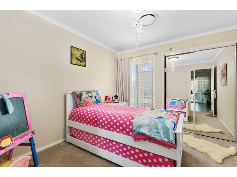 10 Marlowe Court, Westbrook QLD 4350