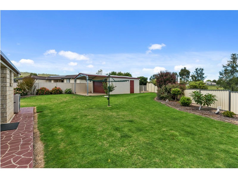 10 Marlowe Court, Westbrook QLD 4350