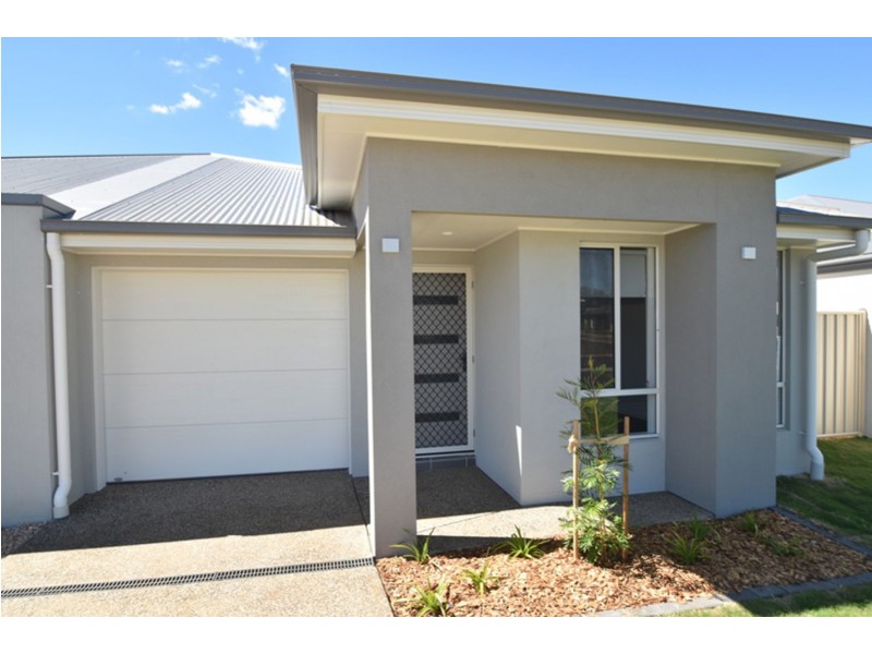 2/12 Glenwood Street, Glenvale QLD 4350