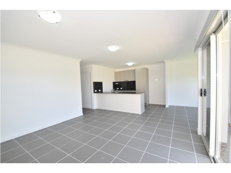 2/12 Glenwood Street, Glenvale QLD 4350