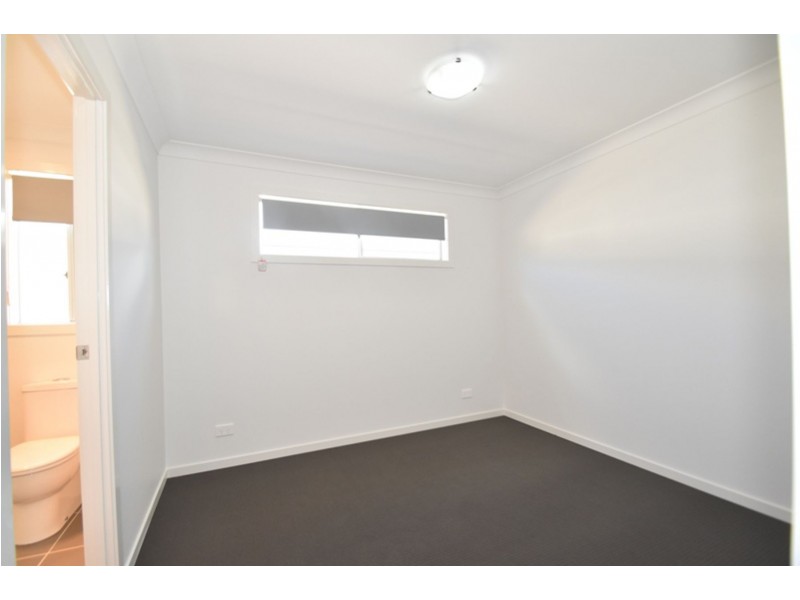 2/12 Glenwood Street, Glenvale QLD 4350