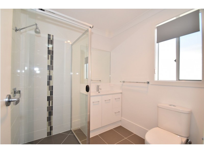 2/12 Glenwood Street, Glenvale QLD 4350