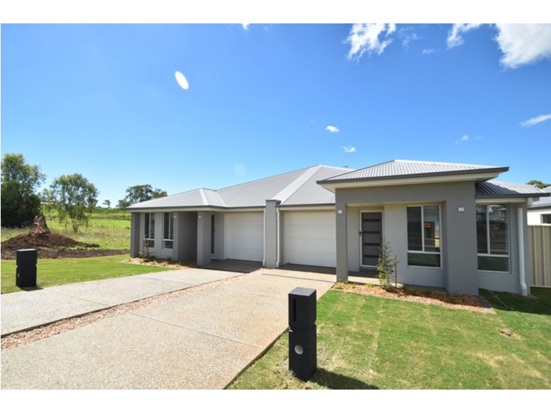 2/12 Glenwood Street, Glenvale QLD 4350
