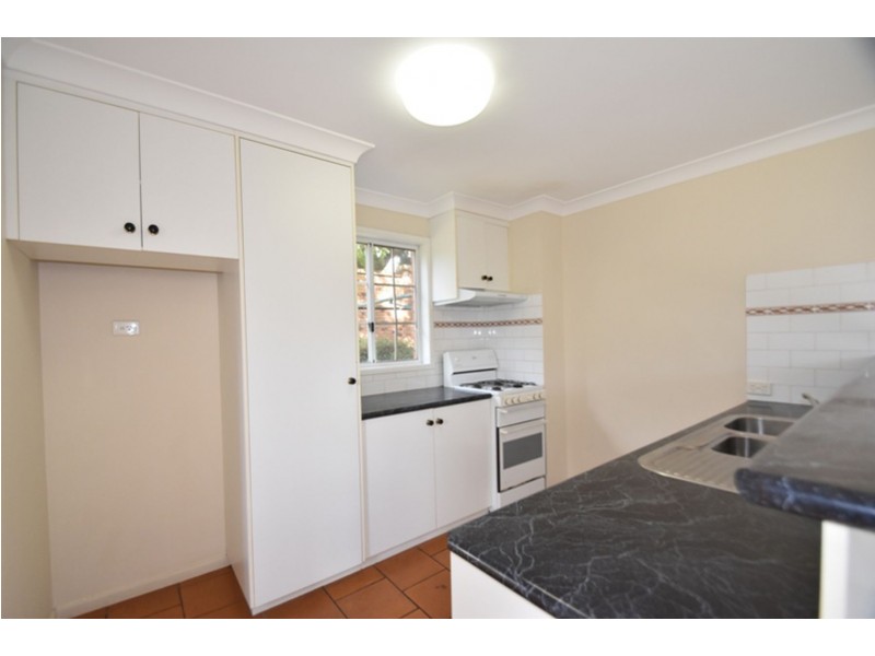 1/2-6 Roser Close, Kearneys Spring QLD 4350