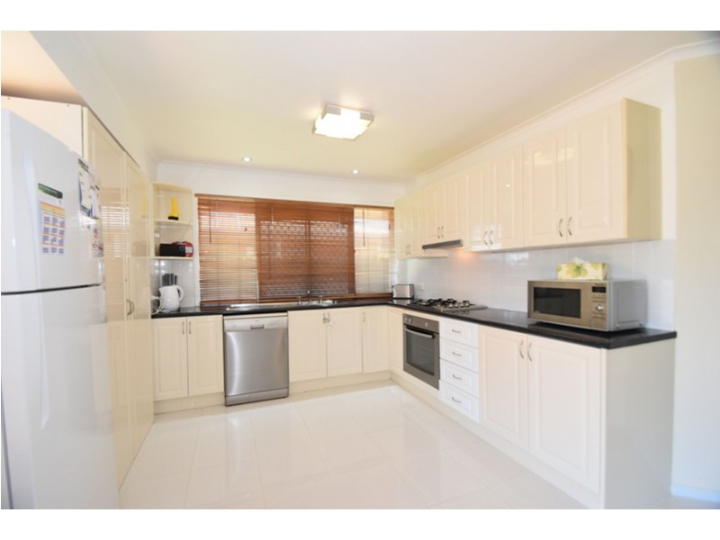 37 Champagne Crescent, Wilsonton Heights QLD 4350
