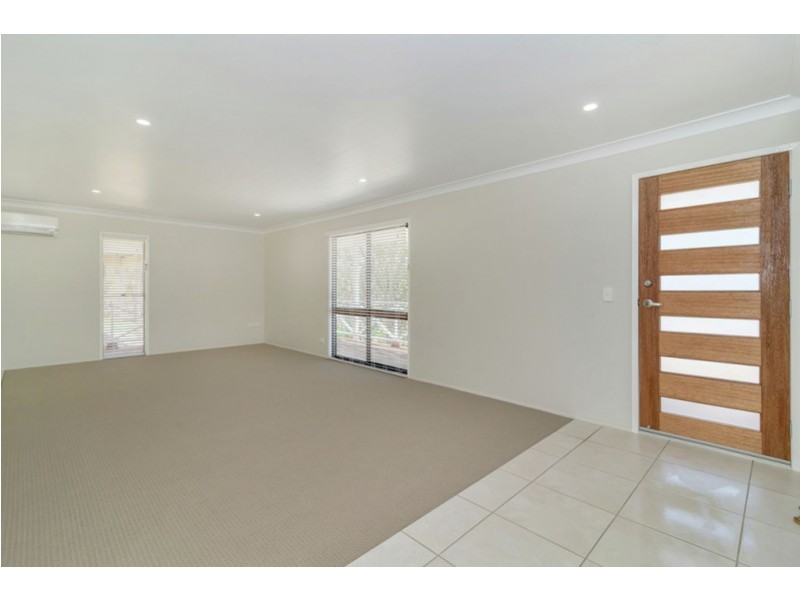 14 Vayro Road, Blue Mountain Heights QLD 4350