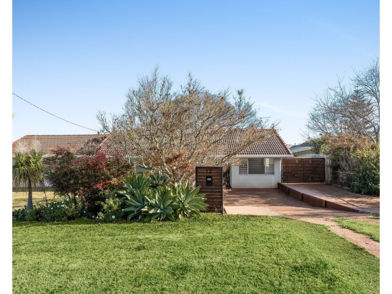 12 Brose Street, Drayton QLD 4350