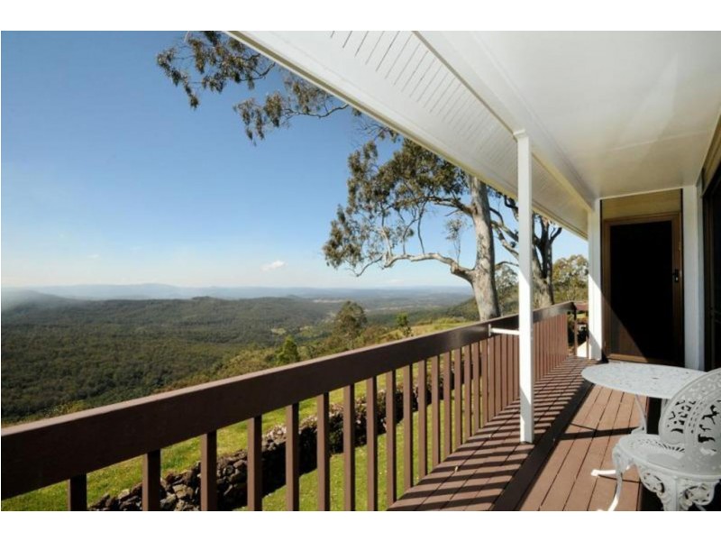 1 Gilmour Court, Harlaxton QLD 4350