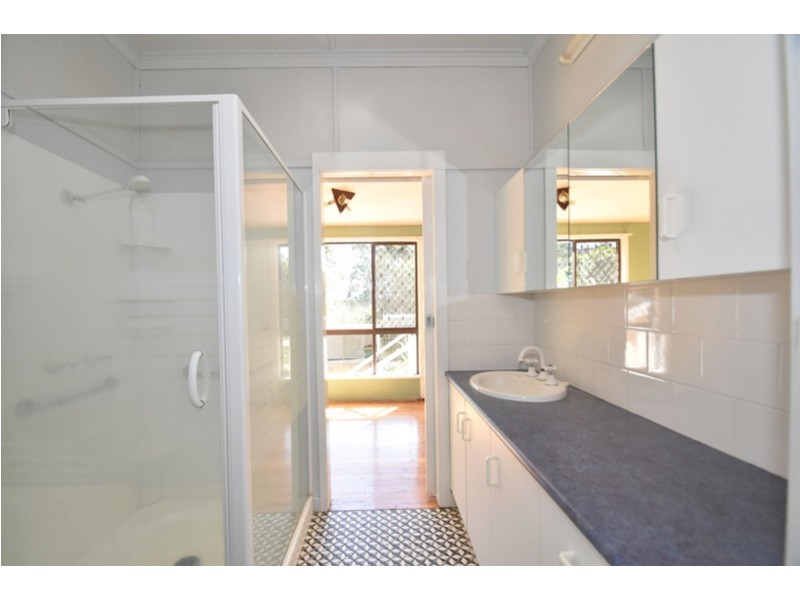 19 Garde Street, Centenary Heights QLD 4350