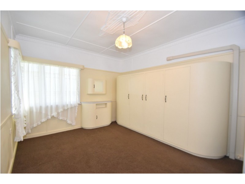 19 Garde Street, Centenary Heights QLD 4350