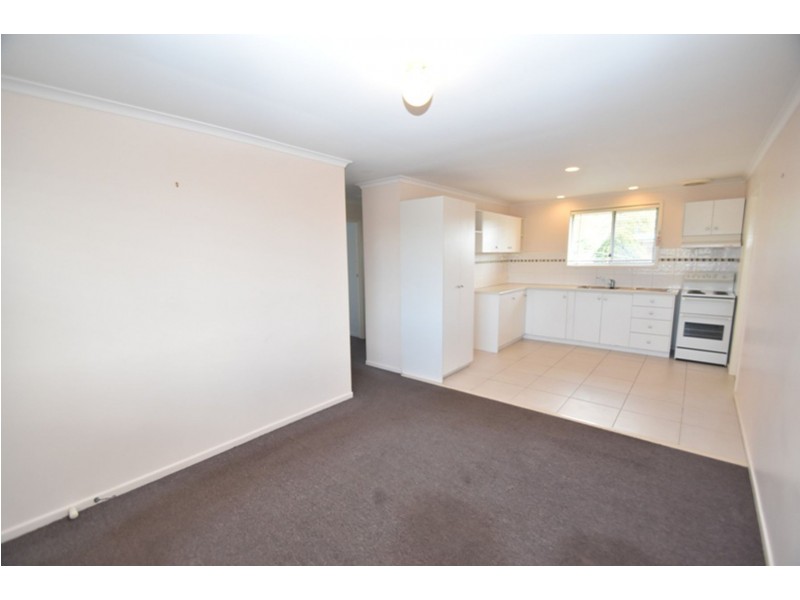 2/24 Chopin Street, Rockville QLD 4350