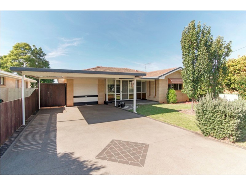 26 Honey Street, Harristown QLD 4350