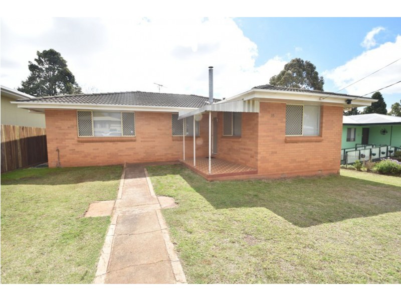 15 Dalgleish Street, South Toowoomba QLD 4350