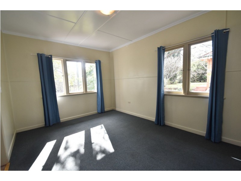 4 Perry Street, Harlaxton QLD 4350