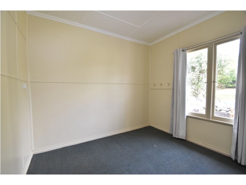 4 Perry Street, Harlaxton QLD 4350