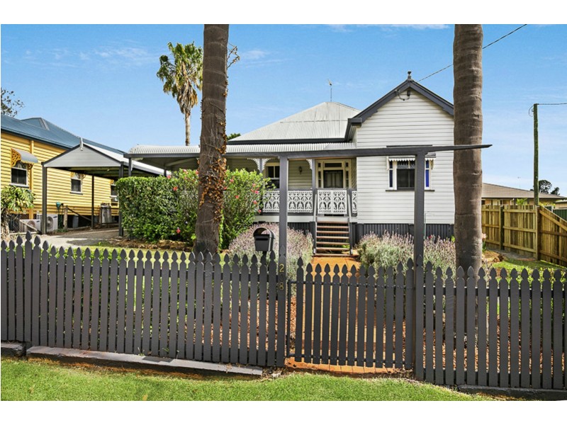 208 South Street, South Toowoomba QLD 4350