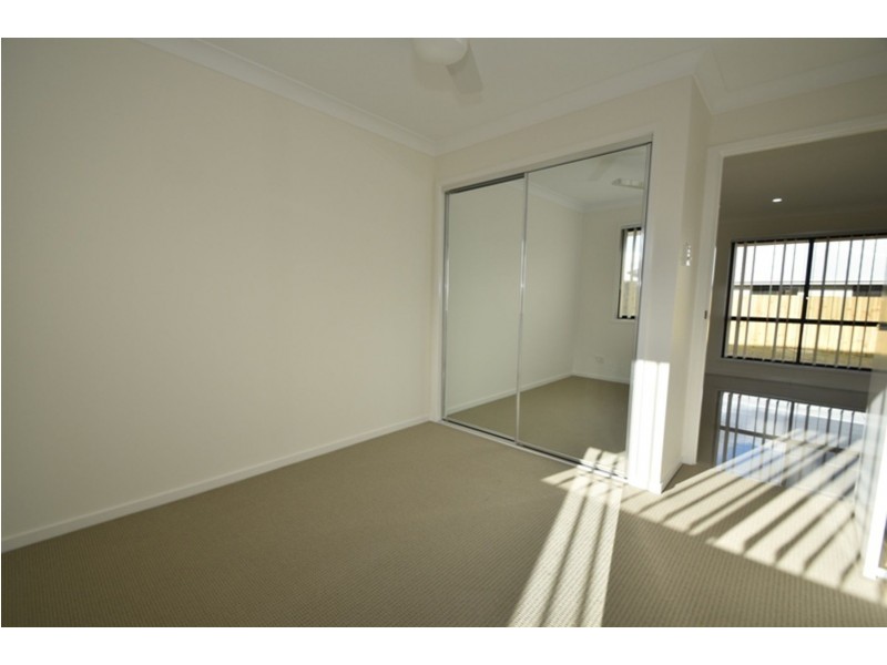 39 Mia Street, Wyreema QLD 4352