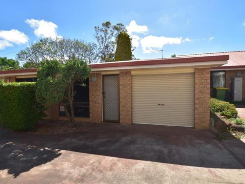 1/59 Kitchener Street, South Toowoomba QLD 4350