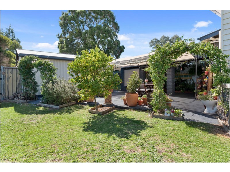 19 Victoria Street, Goombungee QLD 4354
