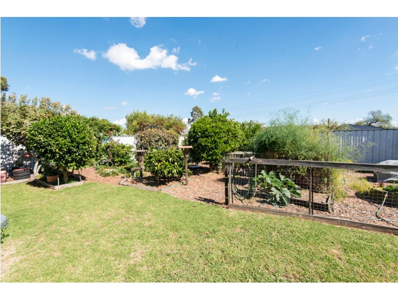 19 Victoria Street, Goombungee QLD 4354