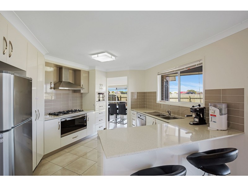 61 Edwin Street, Westbrook QLD 4350