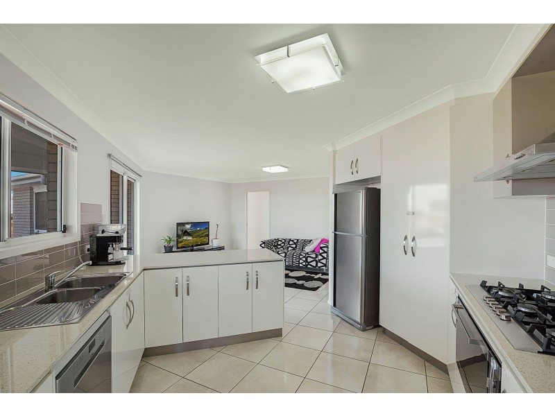 61 Edwin Street, Westbrook QLD 4350