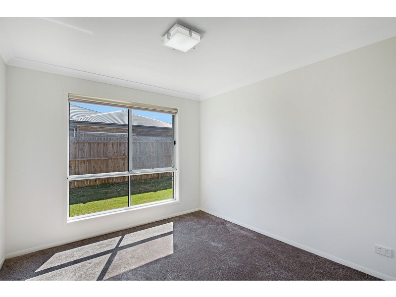 61 Edwin Street, Westbrook QLD 4350