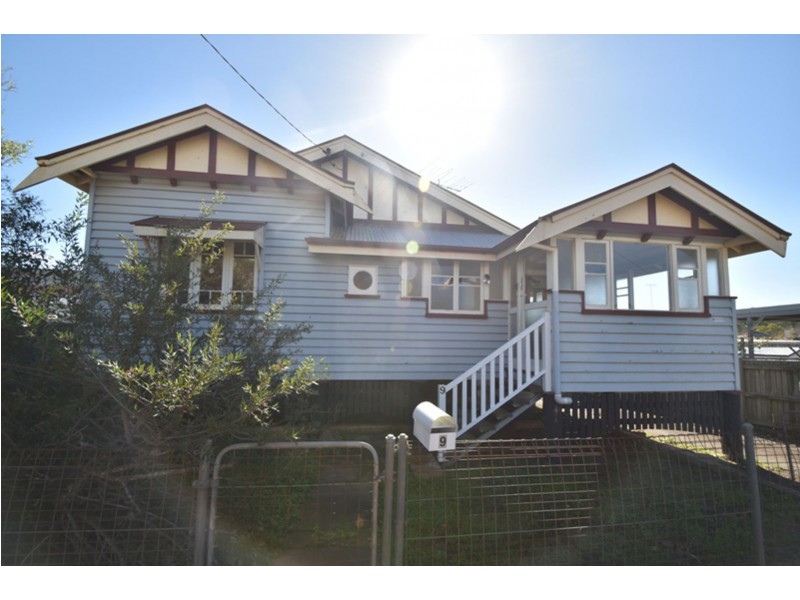 9 William Street, East Toowoomba QLD 4350