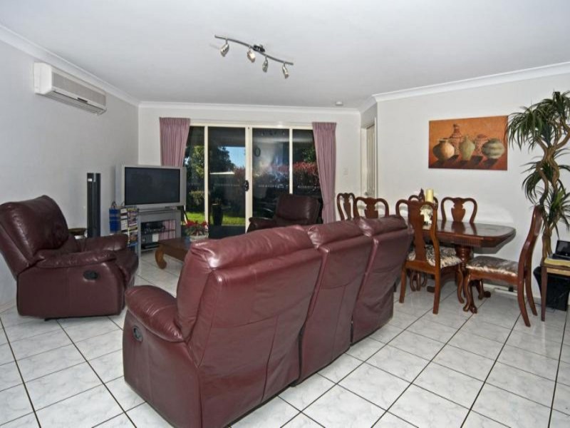 11 Ridgewood Drive, Kearneys Spring QLD 4350
