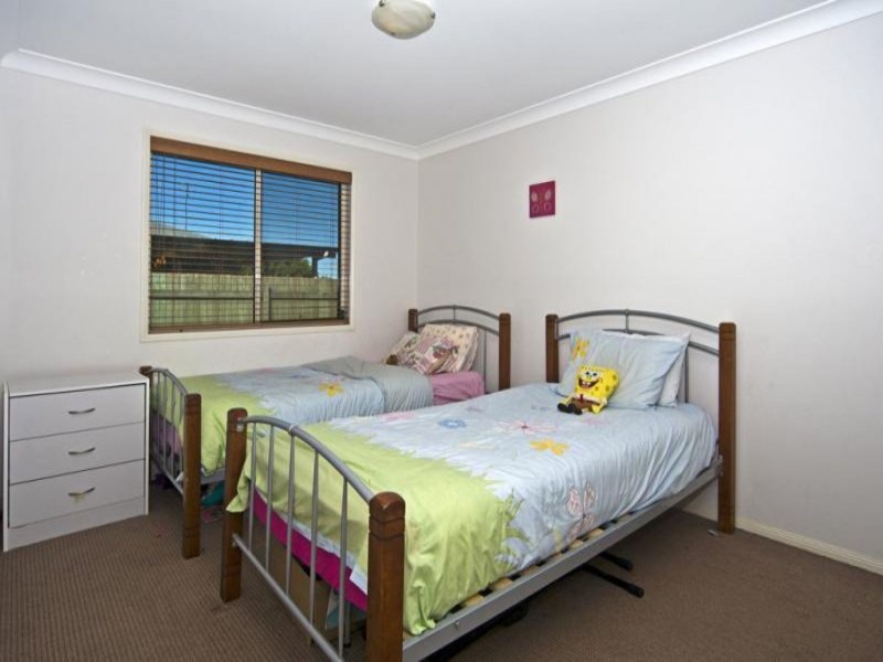11 Ridgewood Drive, Kearneys Spring QLD 4350