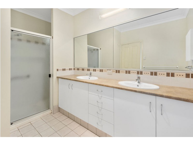 210/530 Bridge Street, Wilsonton QLD 4350