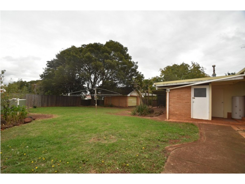 12 Brose Street, Drayton QLD 4350