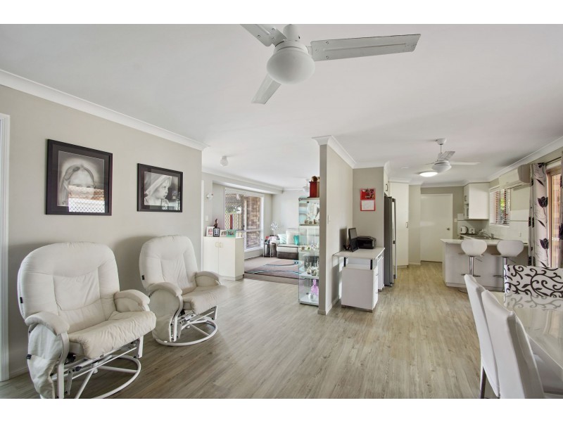 215 Nelson Street, Kearneys Spring QLD 4350