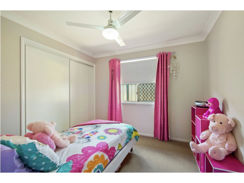 215 Nelson Street, Kearneys Spring QLD 4350