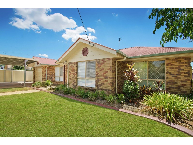 215 Nelson Street, Kearneys Spring QLD 4350