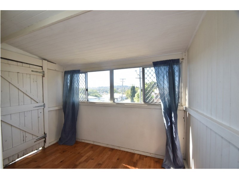 4/21 West Street, Newtown QLD 4350