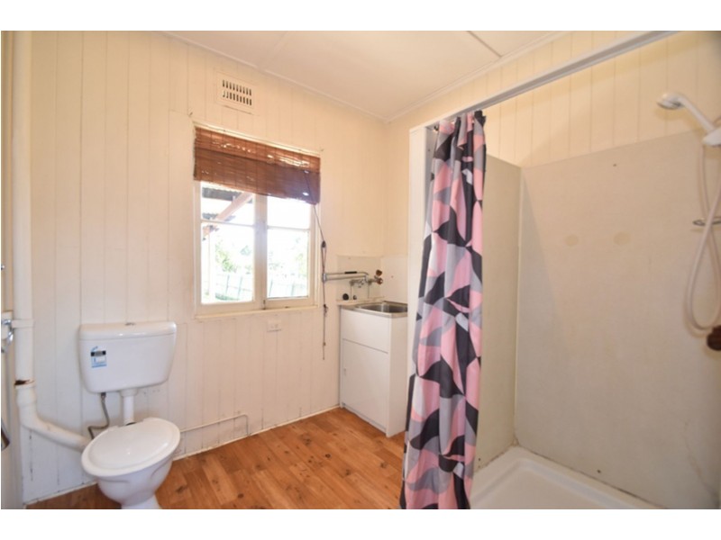 4/21 West Street, Newtown QLD 4350