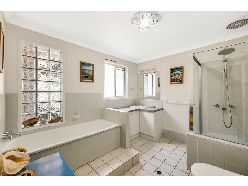 286 Hursley Road, Glenvale QLD 4350