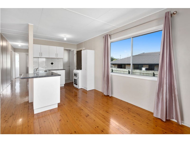 18 John Street, Goombungee QLD 4354
