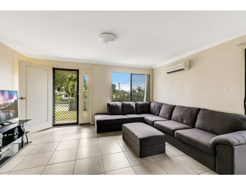 1/2 Swallow Court, Newtown QLD 4350