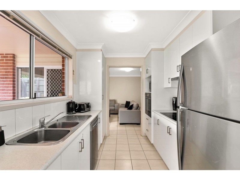 24 Croydon Street, Harristown QLD 4350