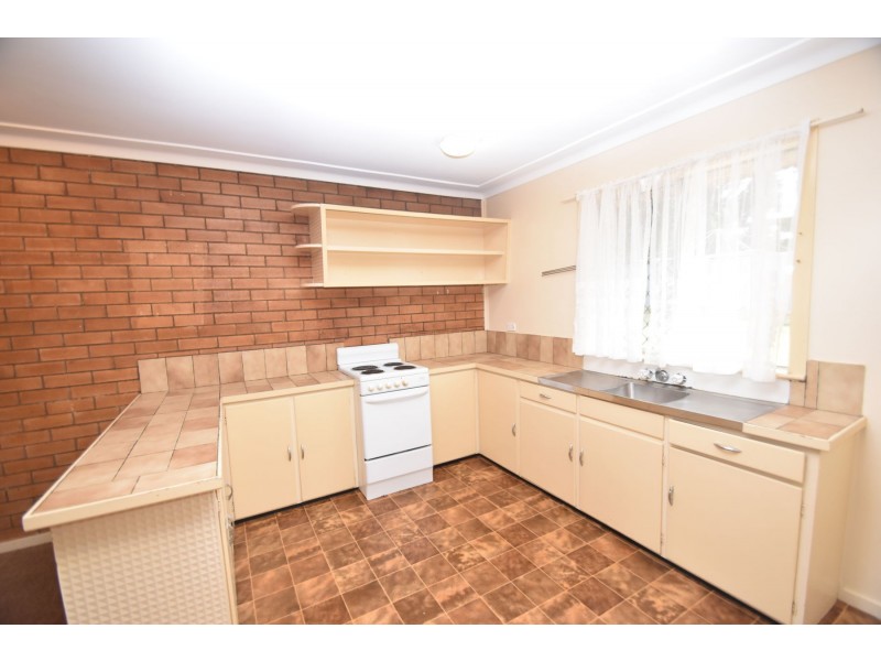 1/20 Glendower St, Mount Lofty QLD 4350