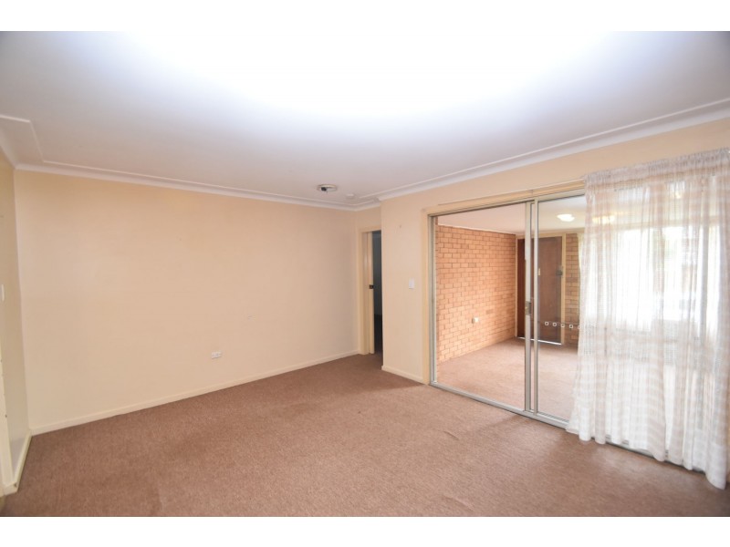 1/20 Glendower St, Mount Lofty QLD 4350