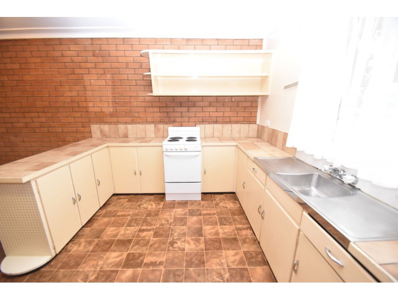 1/20 Glendower St, Mount Lofty QLD 4350