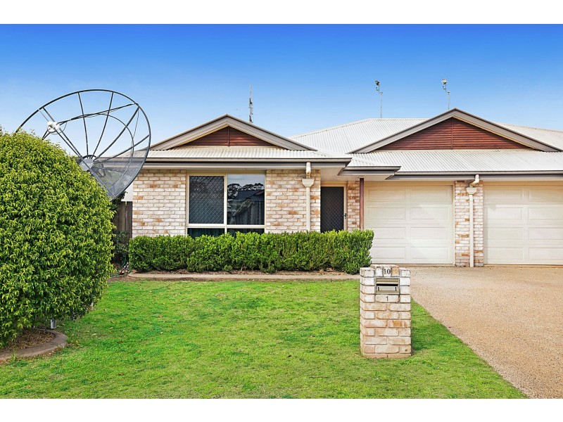 1/10 Sambar Court, Kearneys Spring QLD 4350